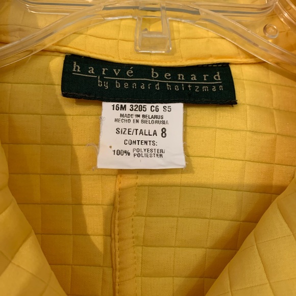 Harve Benard yellow quilted jacket with front pockets. - Picture 2 of 3